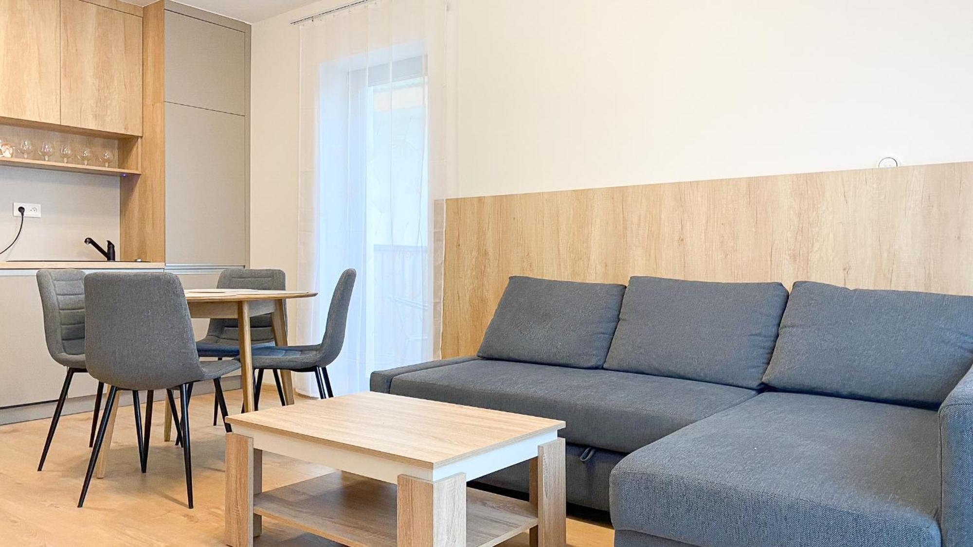 Riverfront Apartment Bešeňová Esterno foto